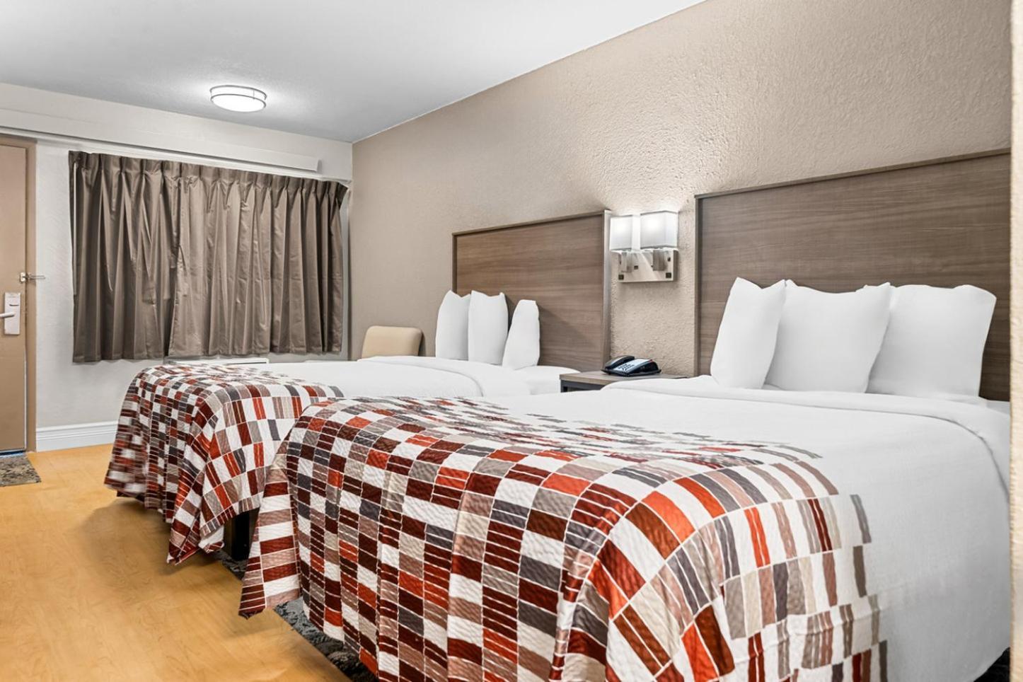 Red Roof Inn Tampa Fairgrounds - Casino Mango Kültér fotó