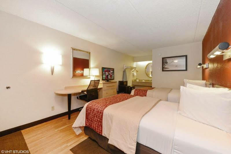 Red Roof Inn Tampa Fairgrounds - Casino Mango Kültér fotó